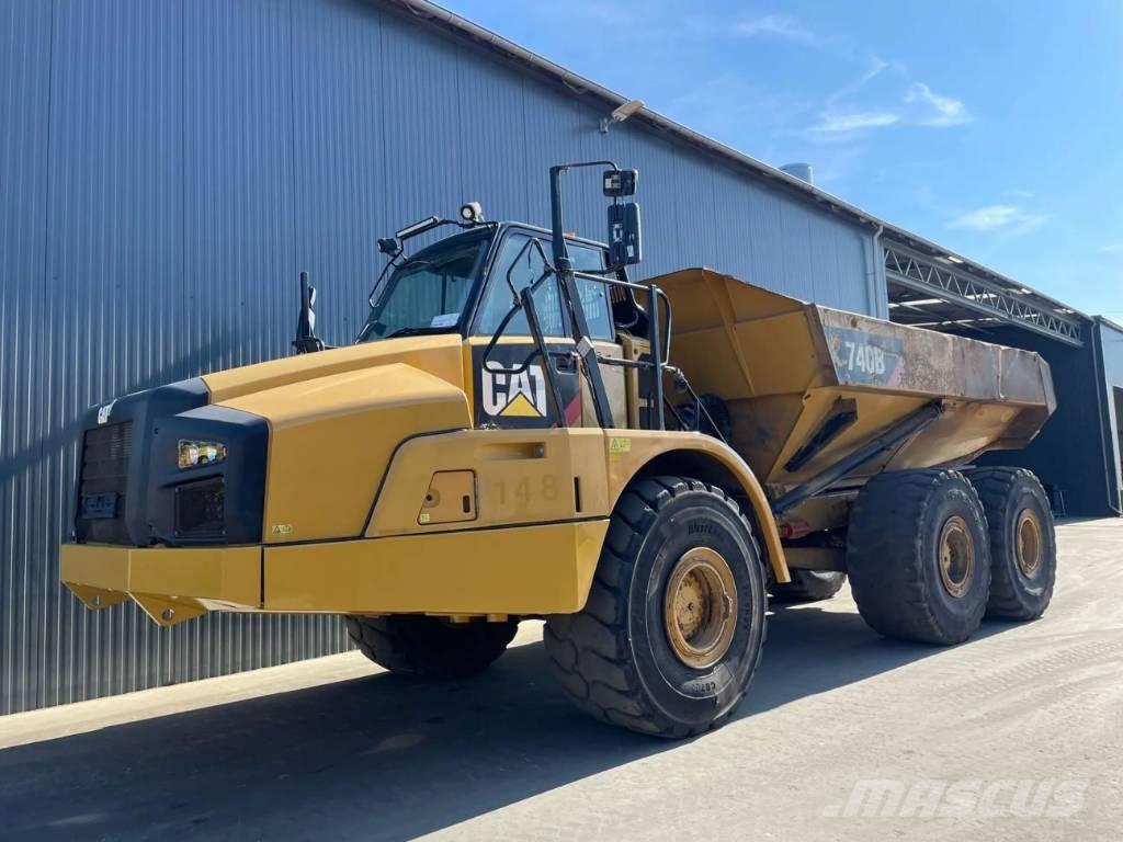 CAT 740B Дъмпери/моторни превозни средства