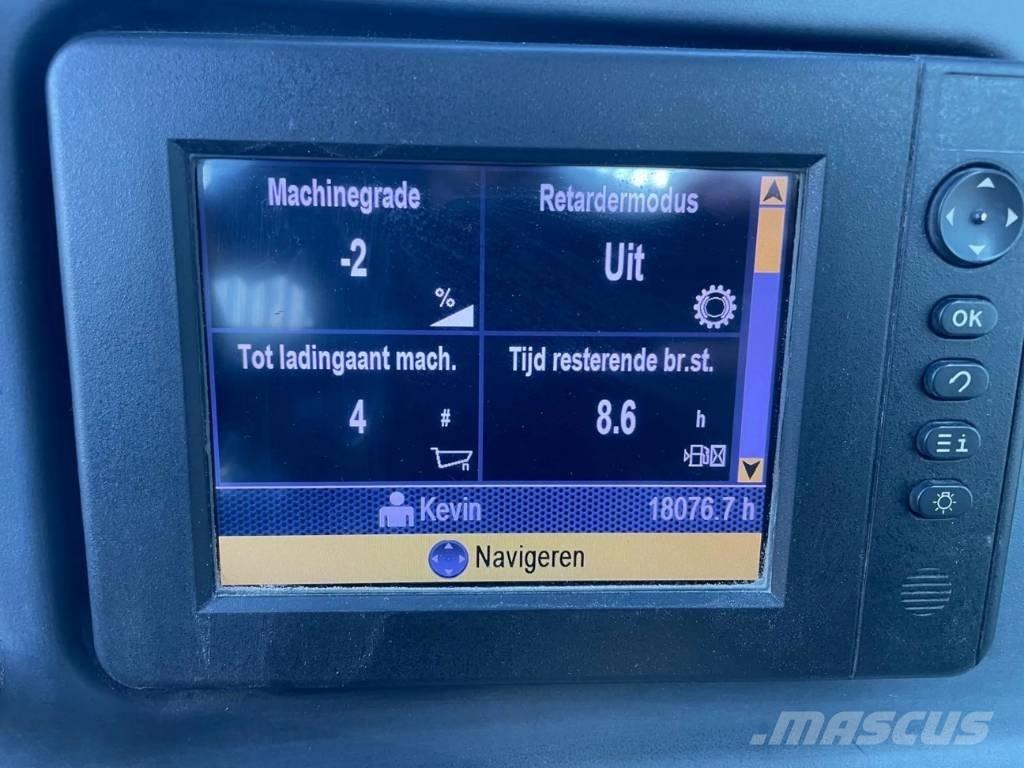 CAT 740B Дъмпери/моторни превозни средства