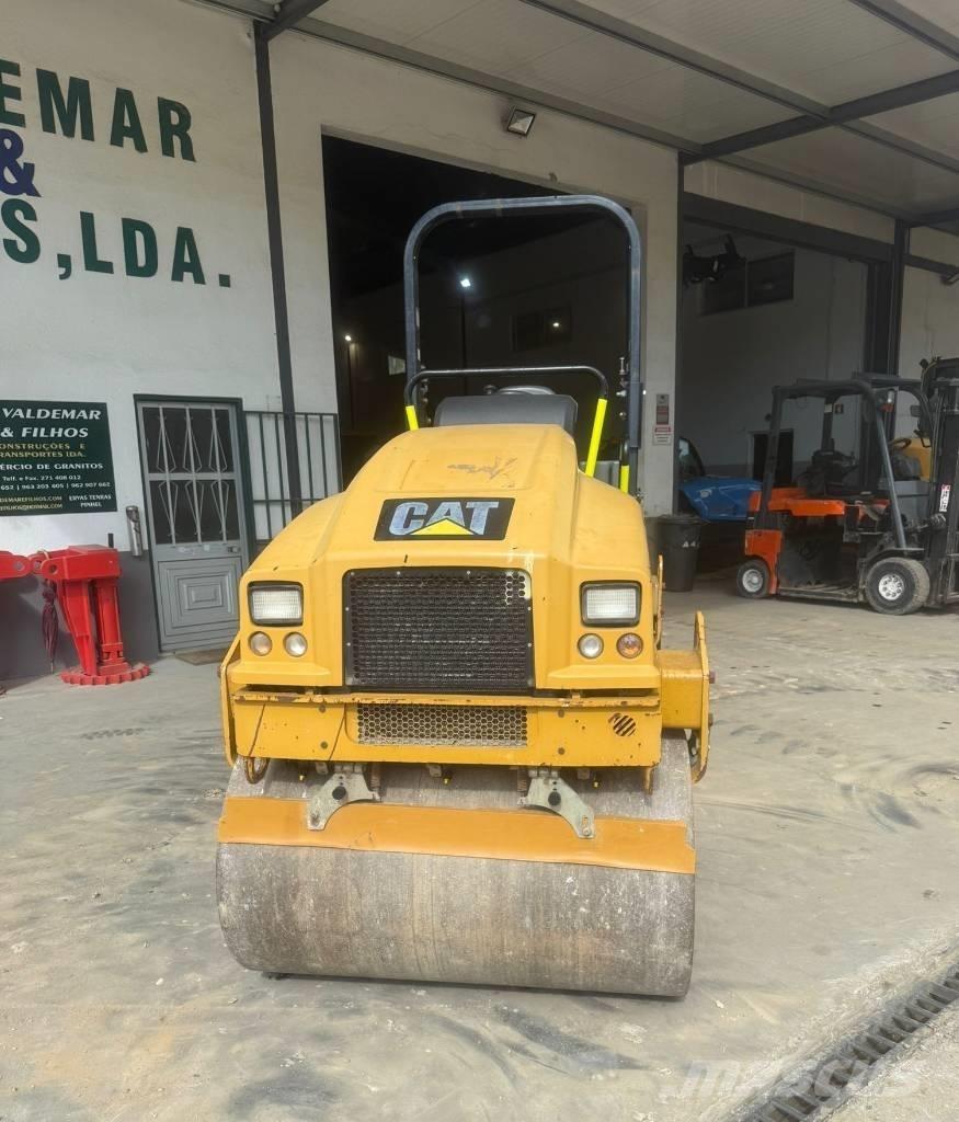 CAT CB 24 B, CB24 Двойни барабанни ролки
