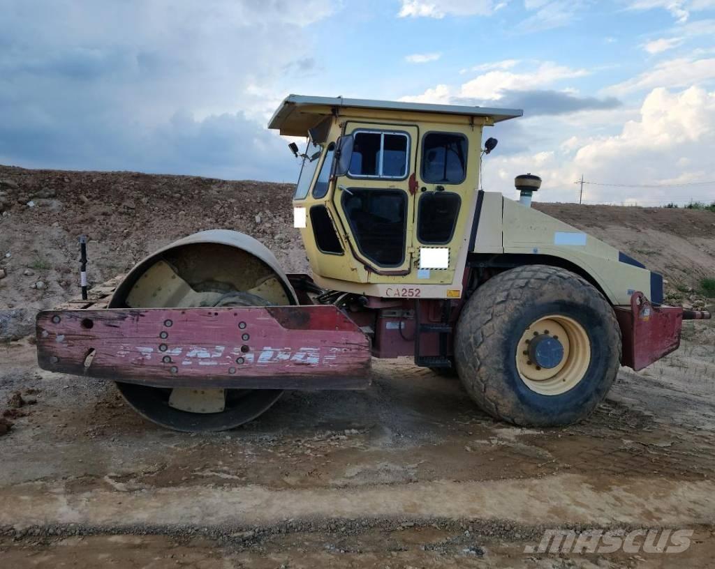Dynapac CA 252 D Двойни барабанни ролки
