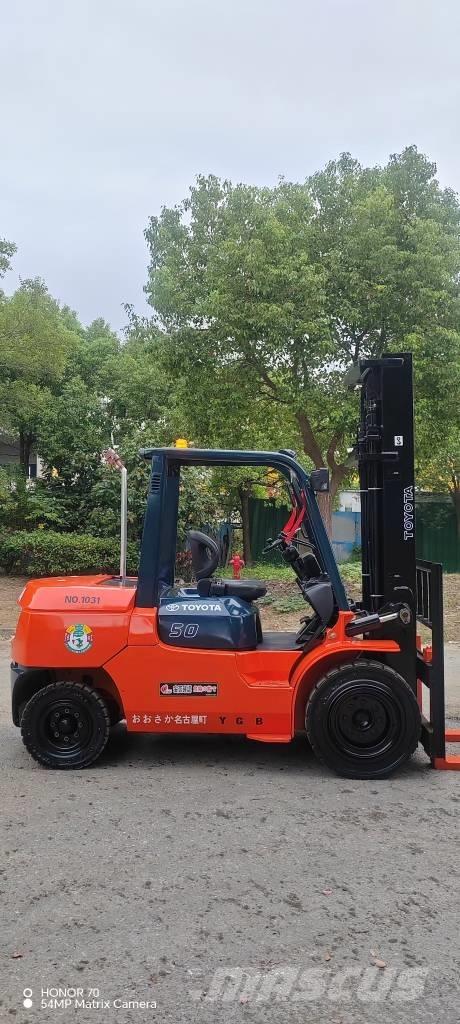 Toyota FD 50 Дизелови камиони