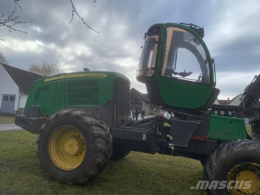 John Deere 1270 E Харвестери