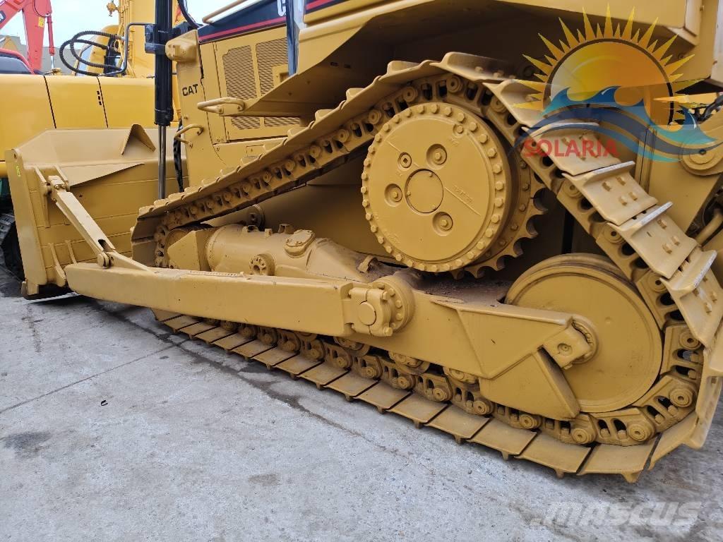 CAT D 7 R Верижни булдозери

