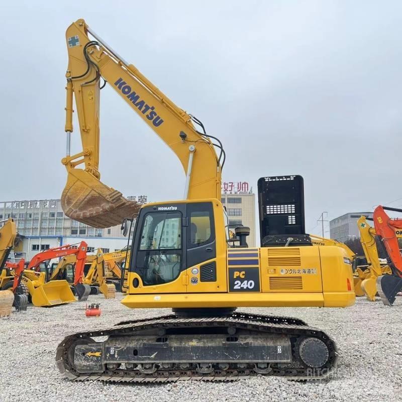 Komatsu PC240 Верижен екскаватор