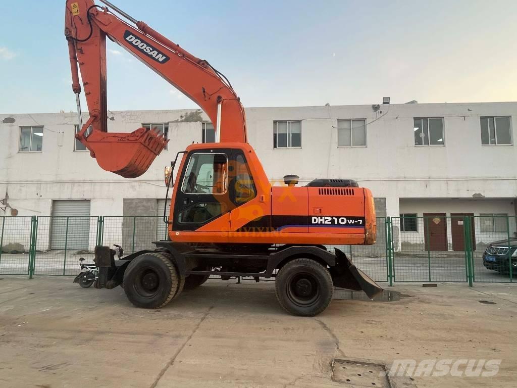Doosan DH210W-7 Колесни екскаватори