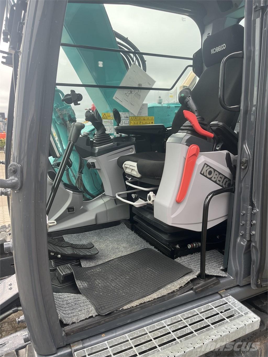 Kobelco SK 75 SR Средни екскаватори 7т - 12т