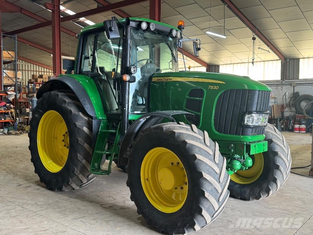 John Deere 7530 AQ Трактори