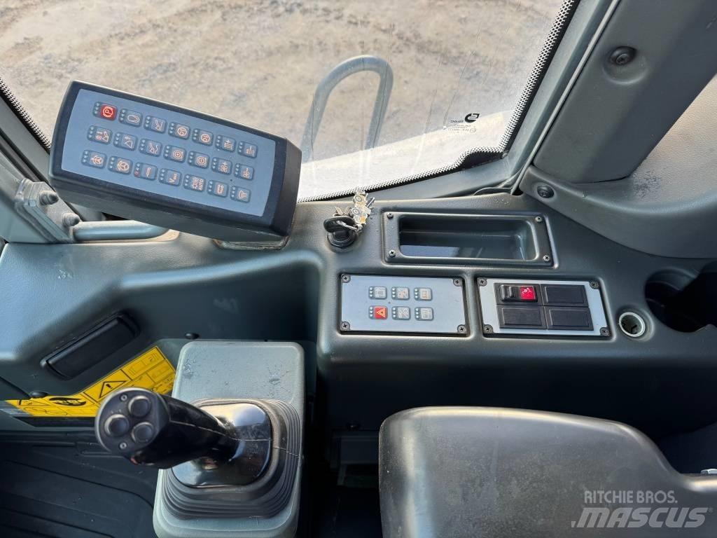 Liebherr L 550 Колесни товарачи