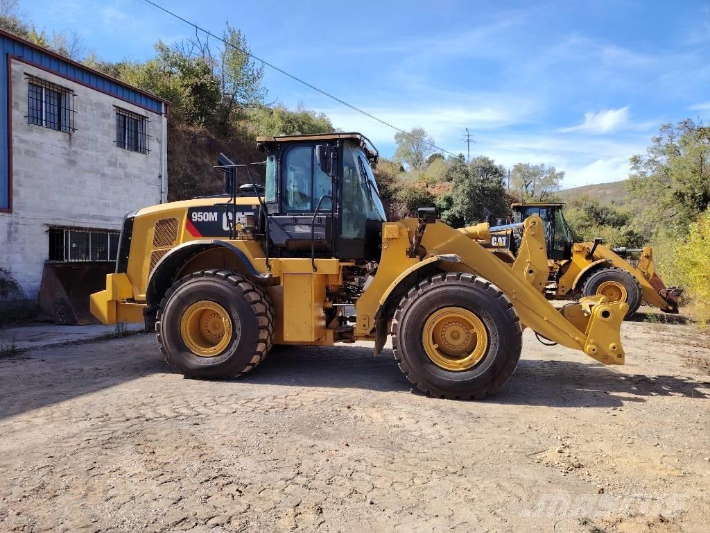 CAT 950 M Колесни товарачи