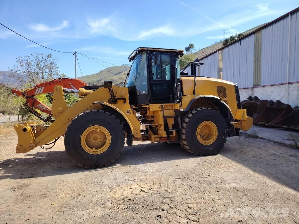 CAT 950 M Колесни товарачи