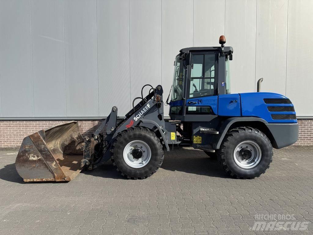 Schaeff TL100 Колесни товарачи