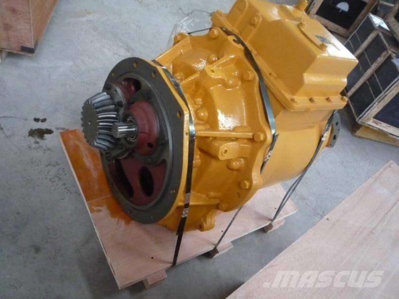 Komatsu D 155 A-1 Предаване