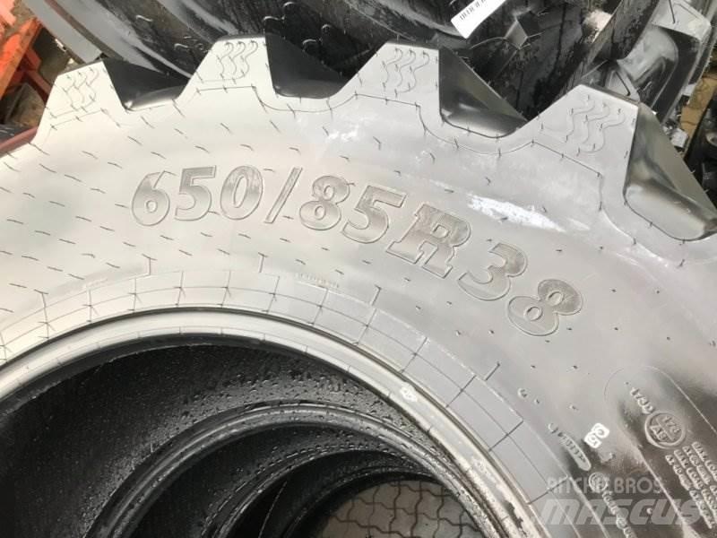 BKT 650/85R38 Колелета/Гуми