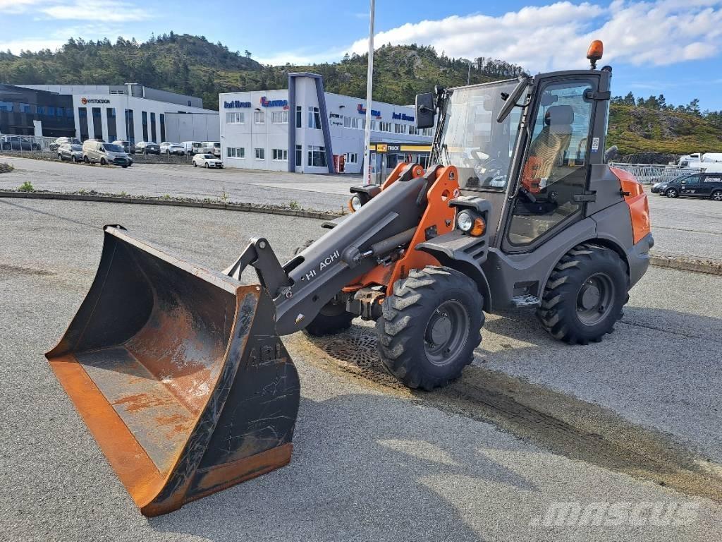 Hitachi ZW 75 Колесни товарачи