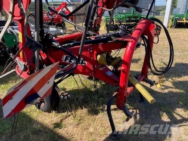 Fella TH 900 Hydro Гребла и сенообръщачки