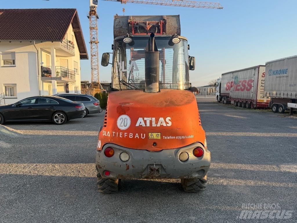 Atlas AR 60 Колесни товарачи
