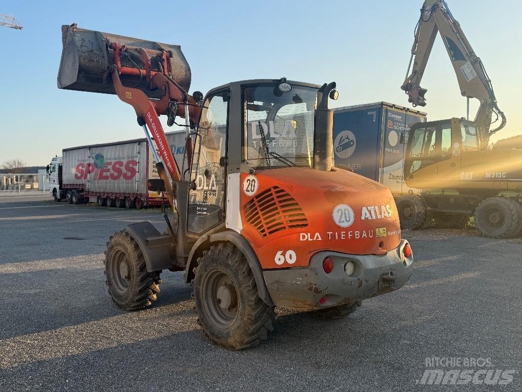 Atlas AR 60 Колесни товарачи