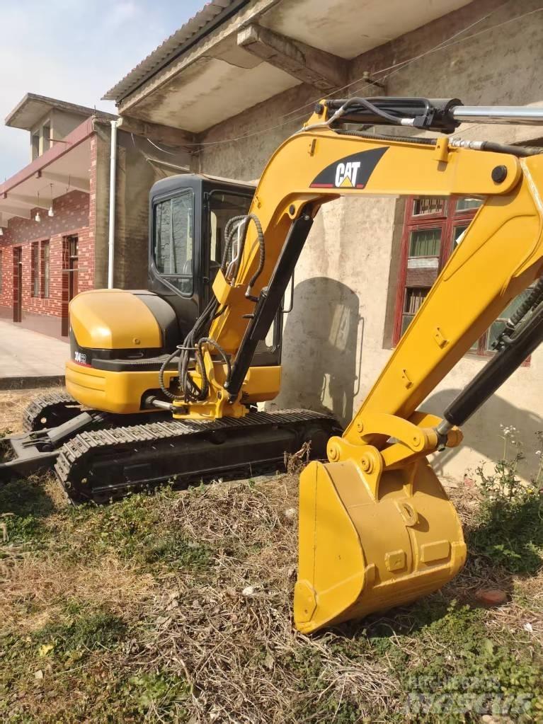 CAT 304 CR Мини екскаватори < 7 т