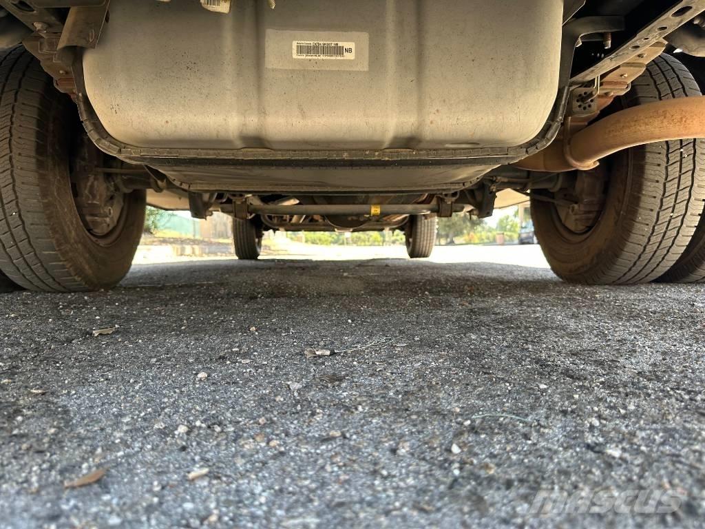 Ford Econoline E-350 Пикапи