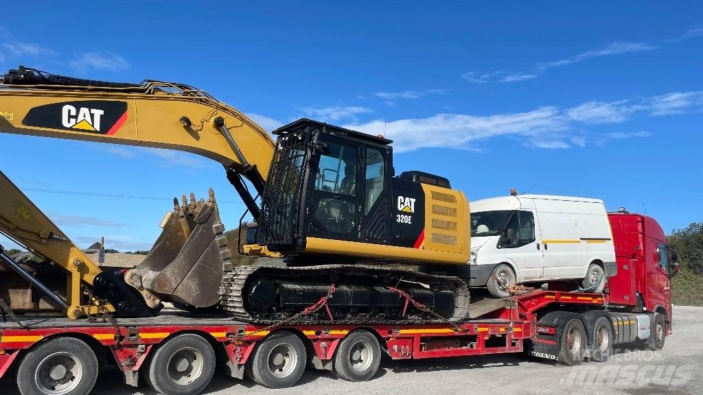 CAT 320E Верижен екскаватор