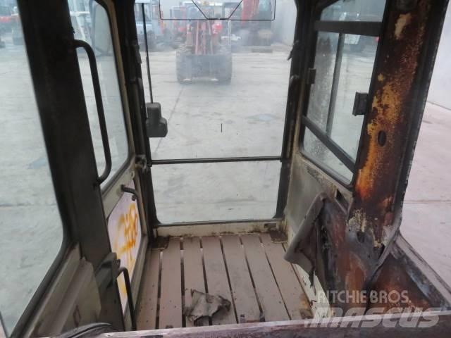 Schaeff HML 22 Кабина