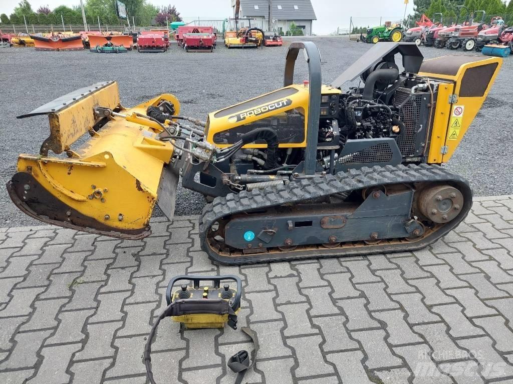 McConnel Robocut 130 Косачки роботи