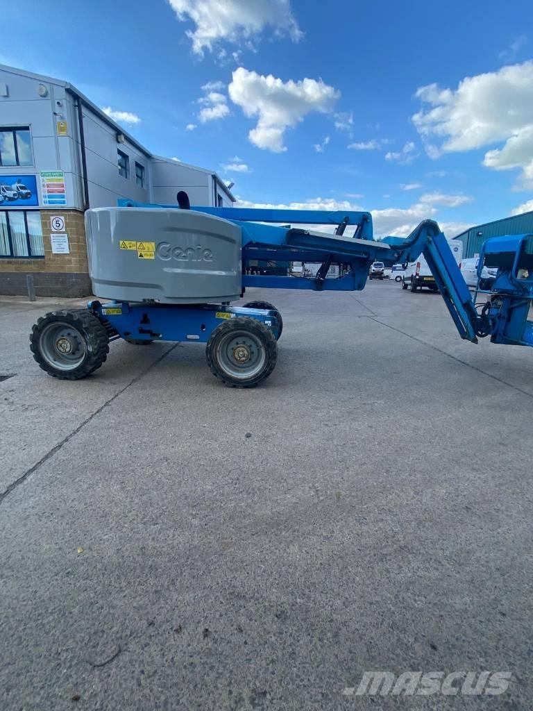 Genie Z 45/25 J Съчленени стрелови подемници