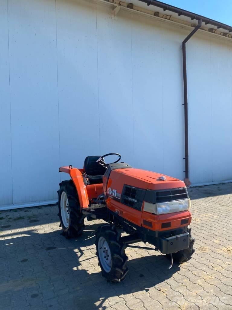 Kubota GL21 Компактни трактори