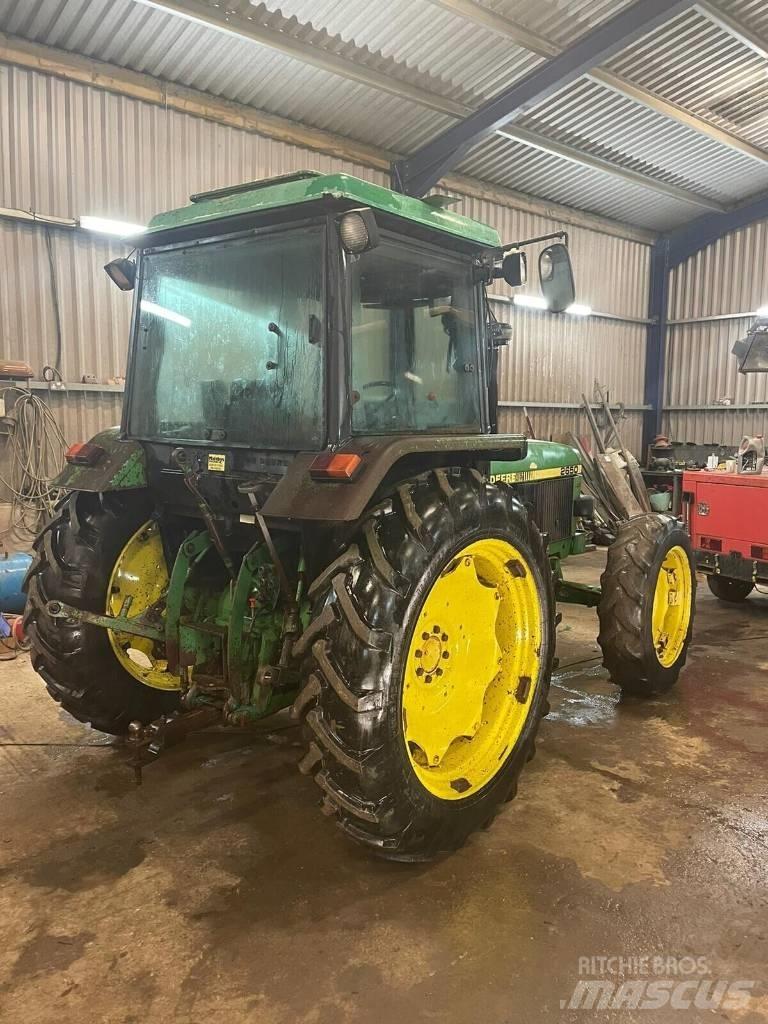 John Deere 2650 Трактори