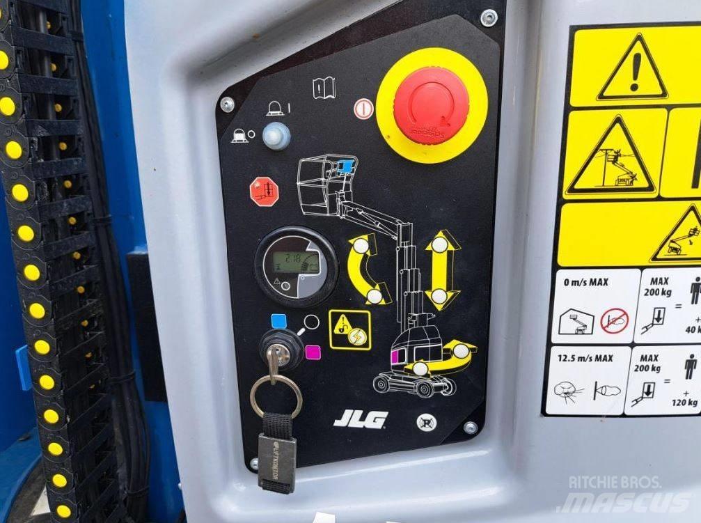 JLG Toucan 8 E-L Вертикални мачтови повдигачи
