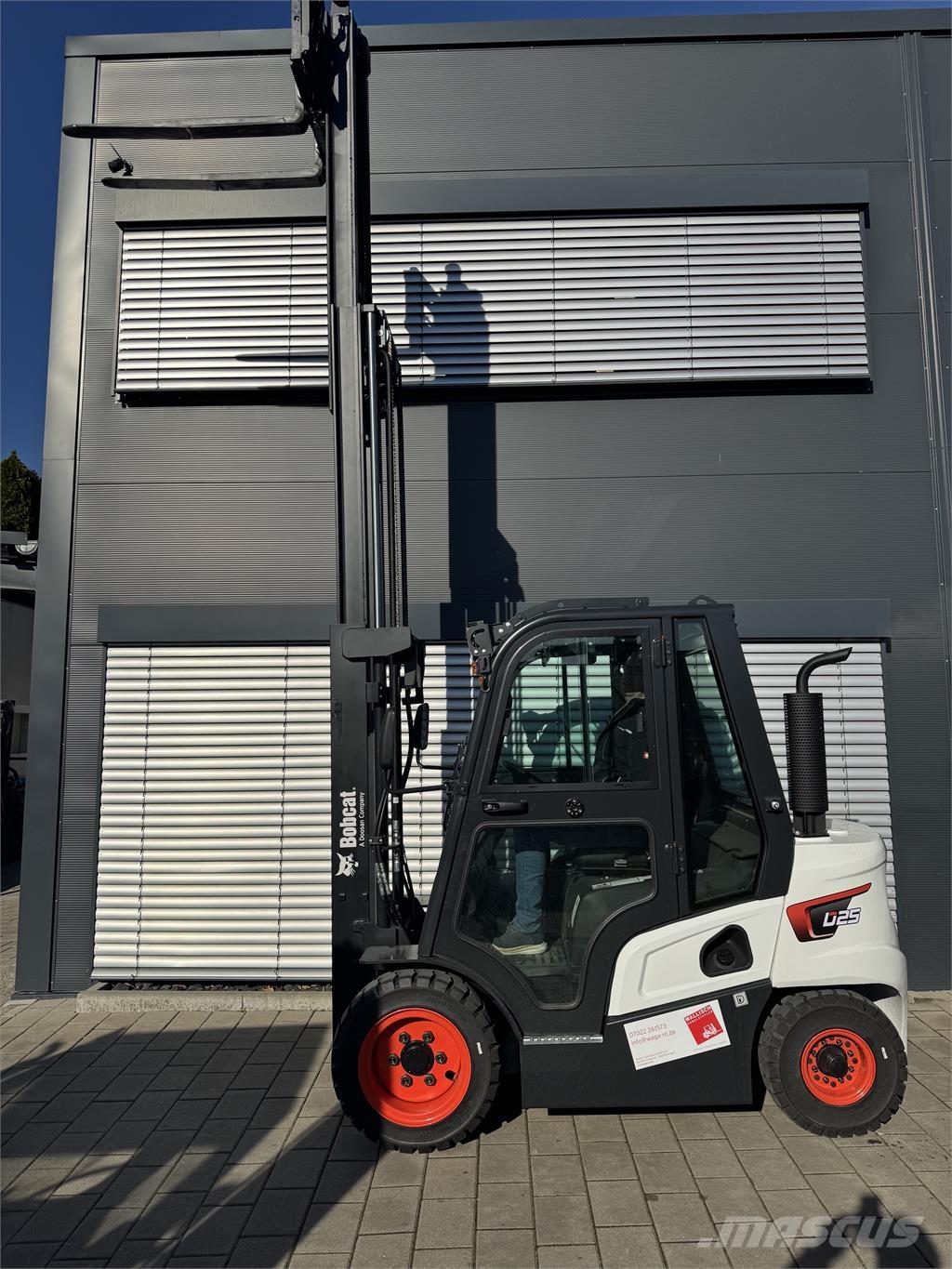 Bobcat D25NXS Дизелови камиони