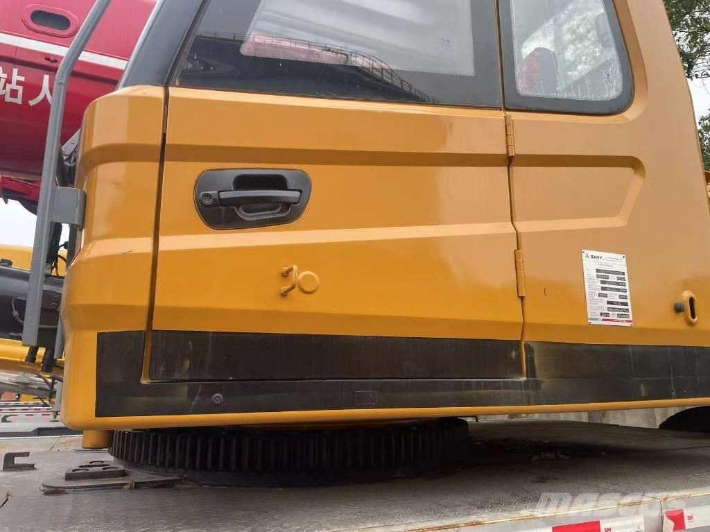 Sany 25 ton Всъдеходни кранове