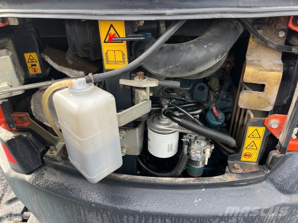 Kubota U 27-4 Мини екскаватори < 7 т