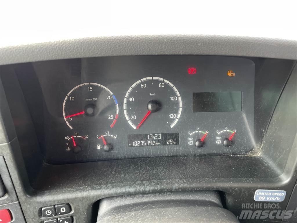 Scania P340 8x4 Автокранове