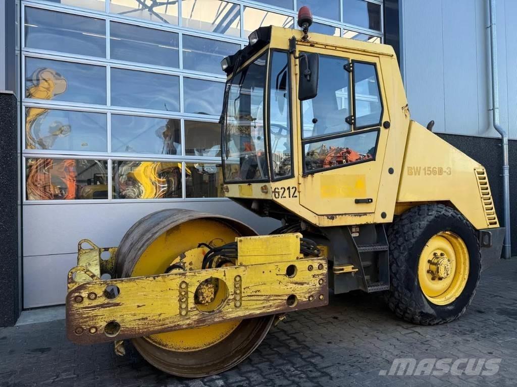 Bomag BW156D-3 Пневматични гумени  ролки
