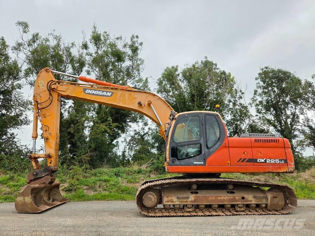 Doosan DX 225 LC Верижен екскаватор