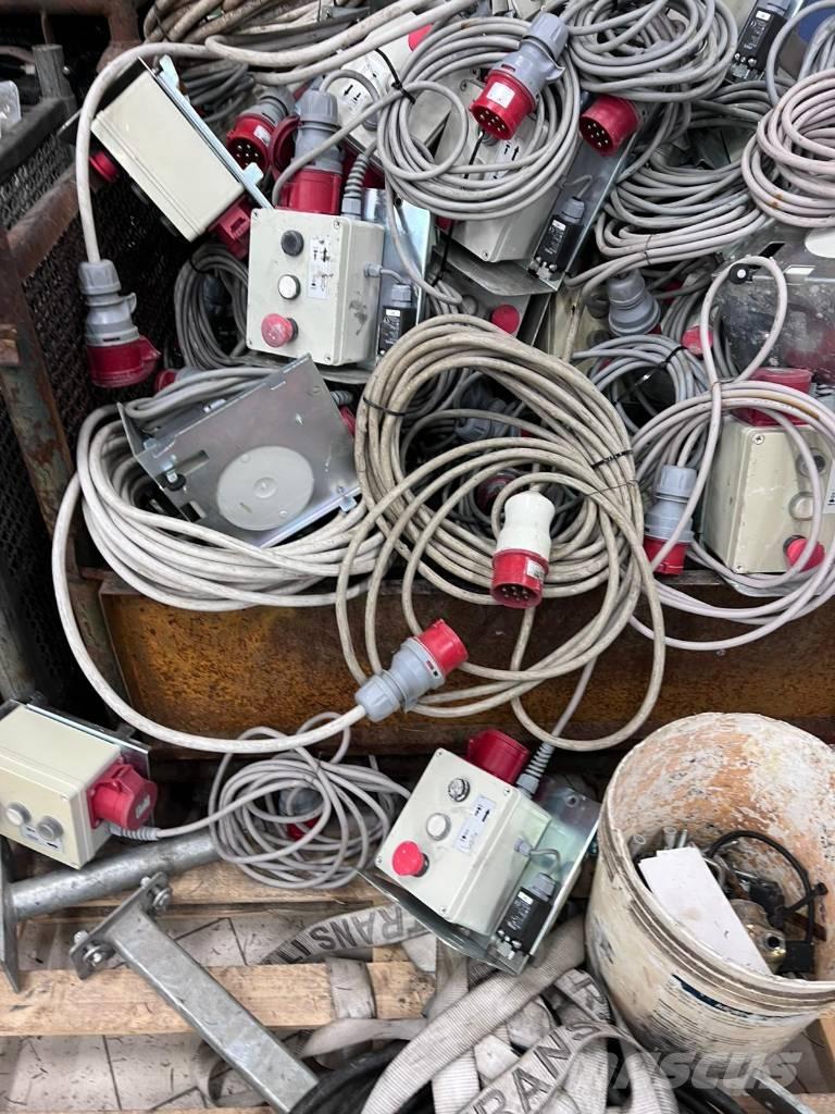 Geda 300 Z-ZP Строителни подемници