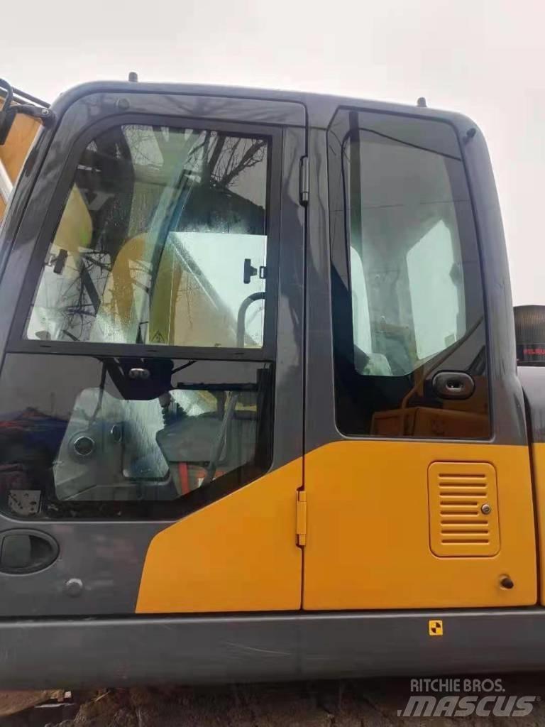 XCMG XE200DA Верижен екскаватор
