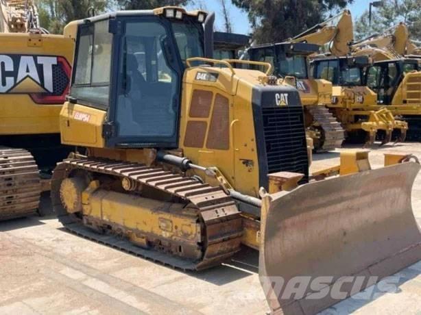 CAT D 4 K 2 XL Верижни булдозери
