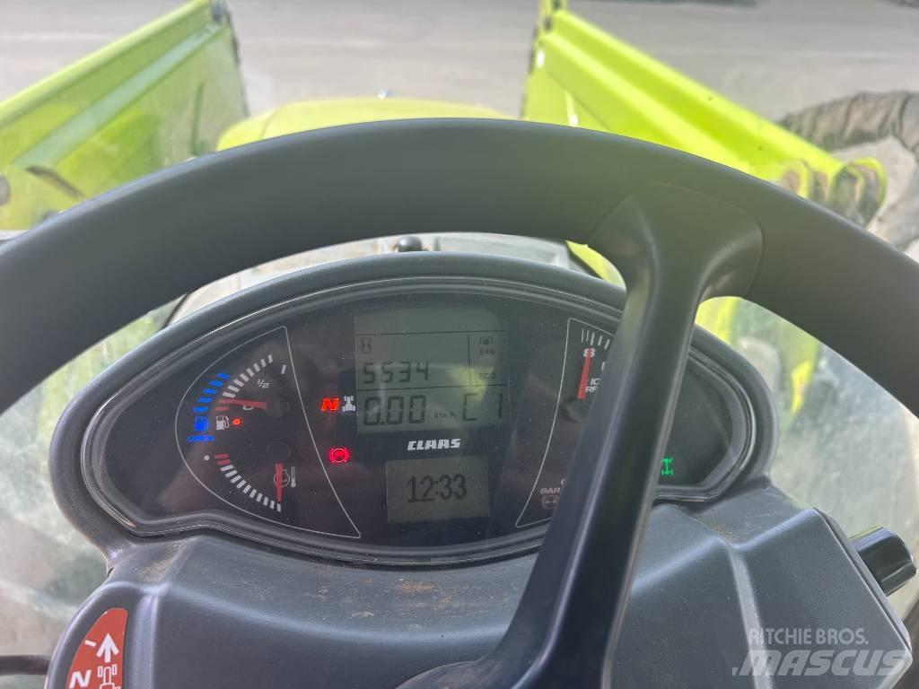 CLAAS Arion 440 Трактори