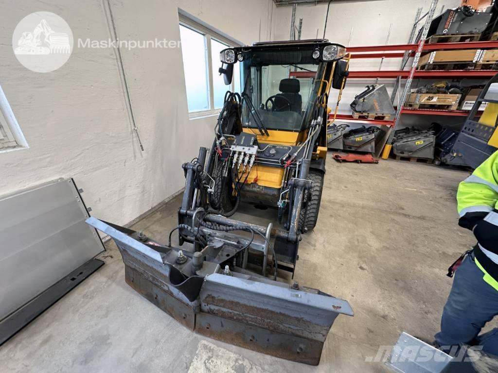 Wille 355 B Комунални съоражения