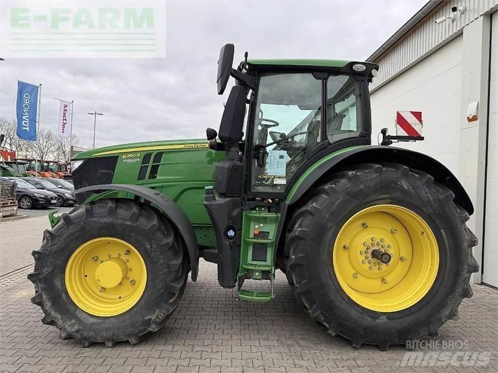 John Deere 6250 r Трактори