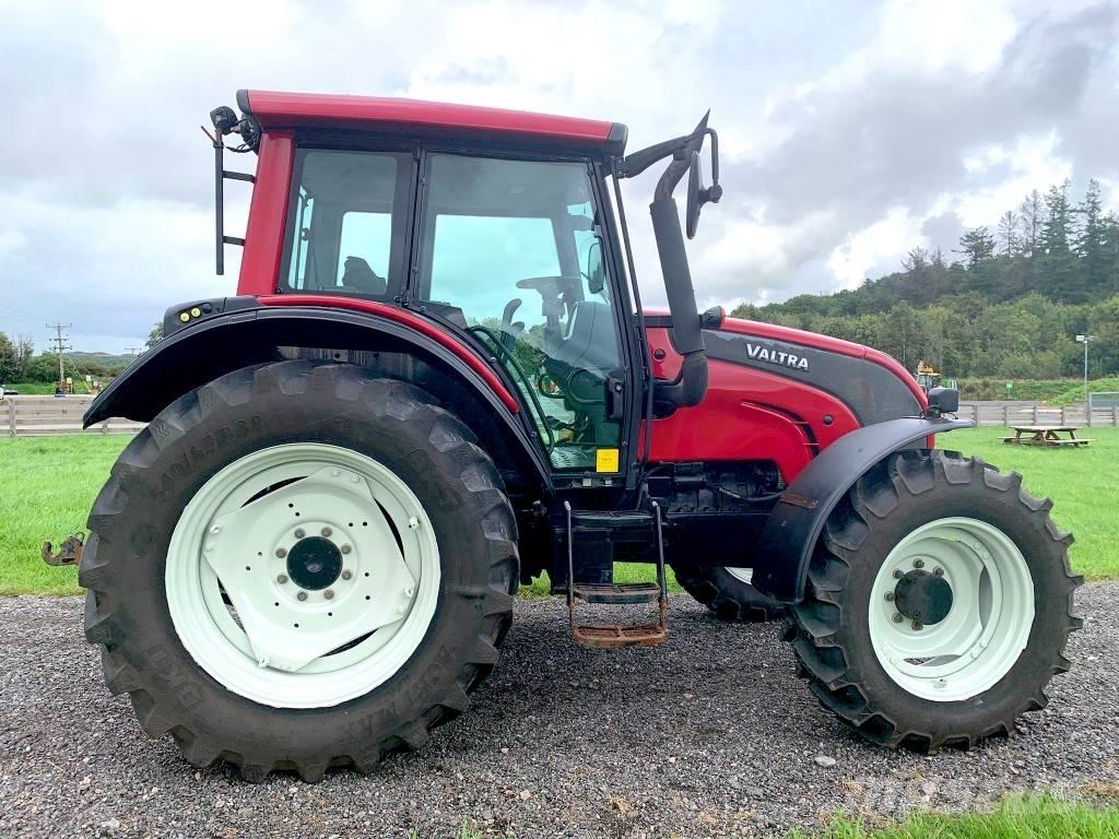 Valtra N101 Tractor Горски трактори