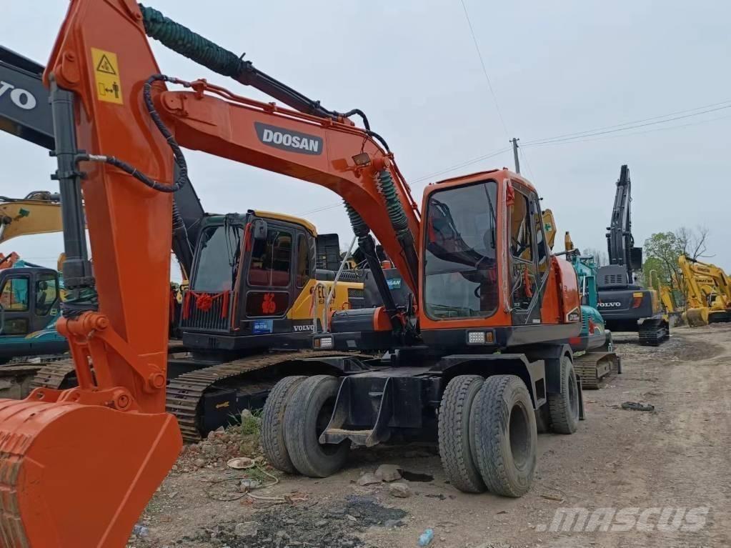 Doosan 150 W Колесни екскаватори