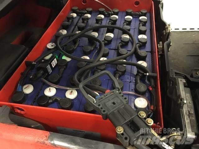 Linde E 14-02 Електрически вилични кари-повдигачи