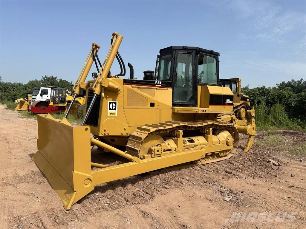 CAT D 6 G Верижни булдозери

