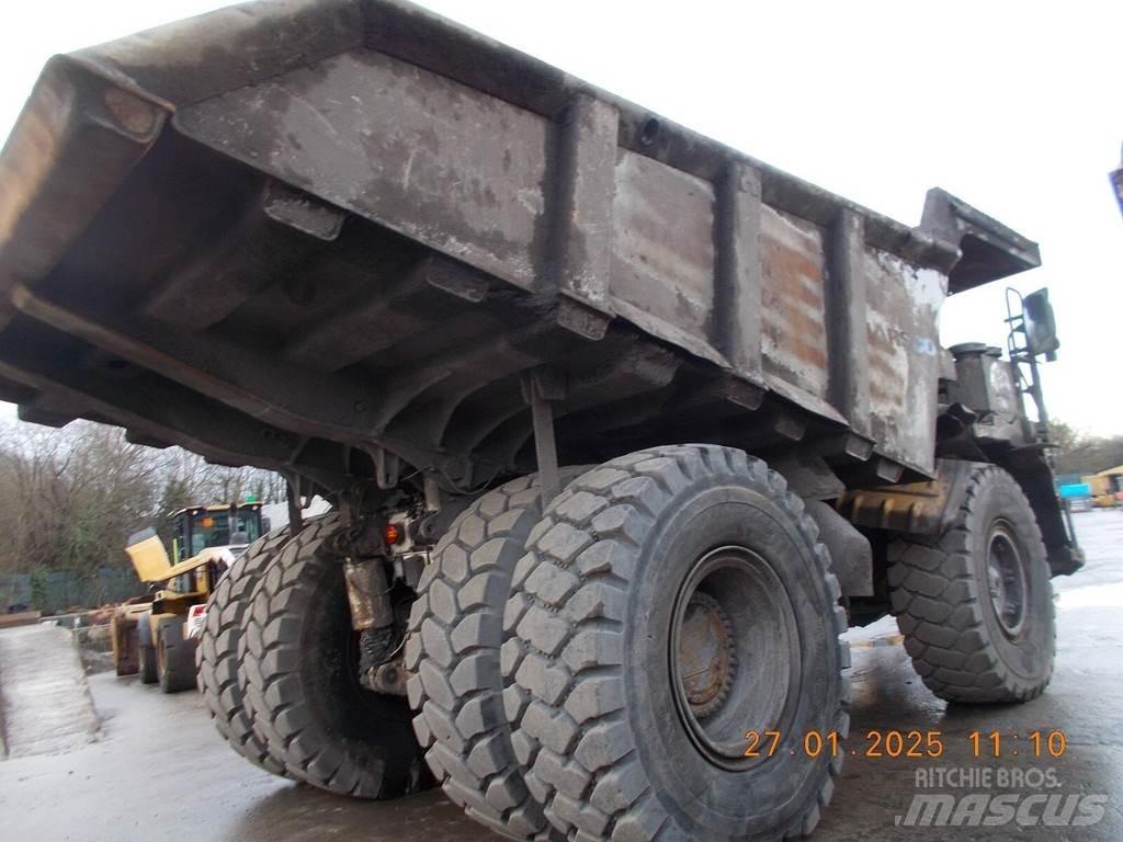 CAT 775G Твърди самосвали
