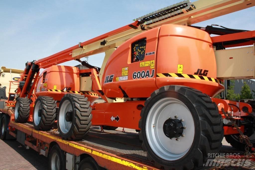JLG 600 AJ Съчленени стрелови подемници