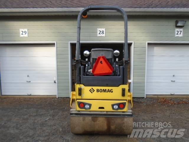 Bomag BW 120 Двойни барабанни ролки
