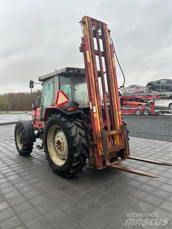 Massey Ferguson 3080 Трактори
